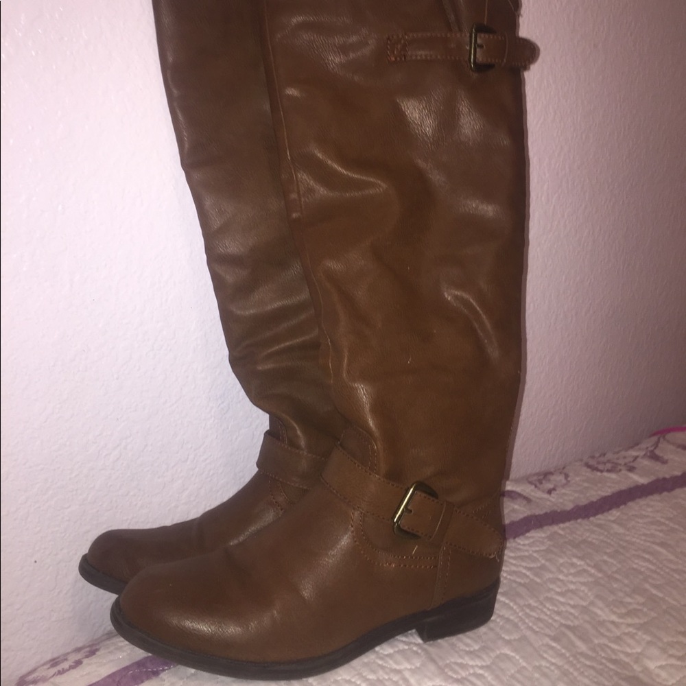 Brown boots